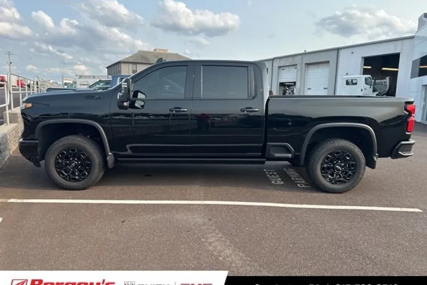 2024 Chevrolet Silverado 3500HD LTZ photo 1