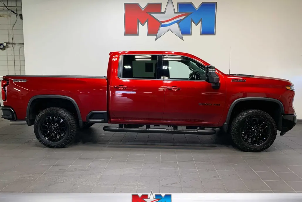 2025 Chevrolet Silverado 2500HD LTZ photo 1