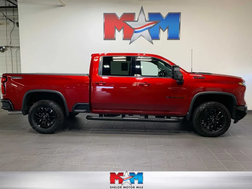 2025 Chevrolet Silverado 2500HD LTZ photo 1