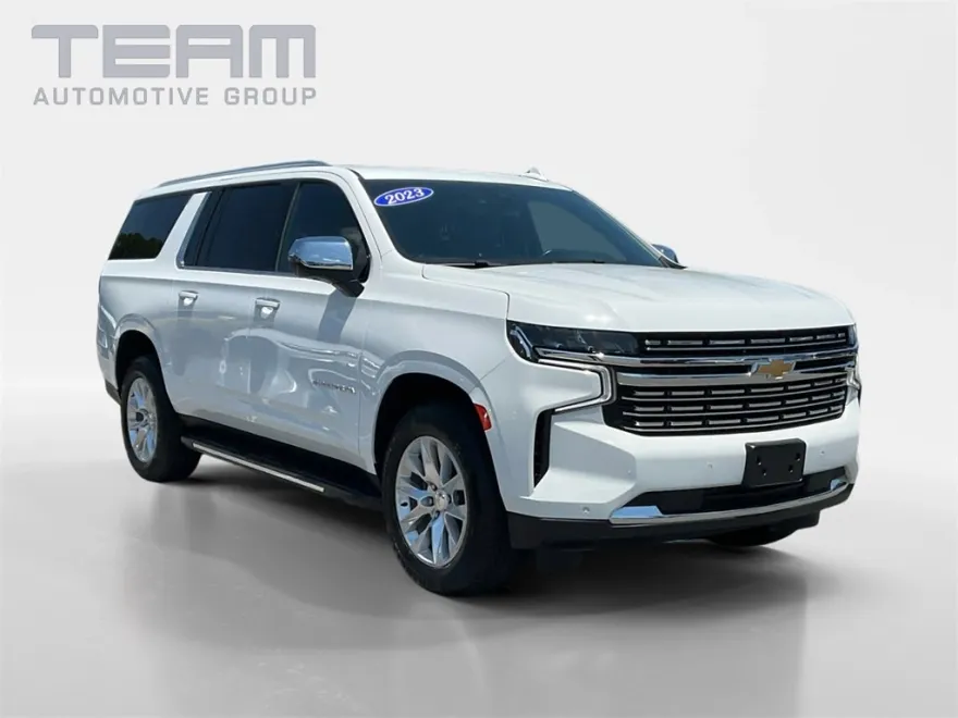 2023 Chevrolet Suburban Premier photo 1