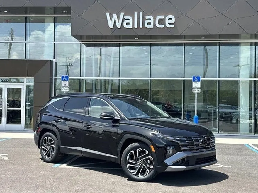 2025 Hyundai Tucson Limited photo 1