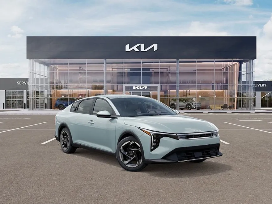 2025 Kia K4 EX photo 1