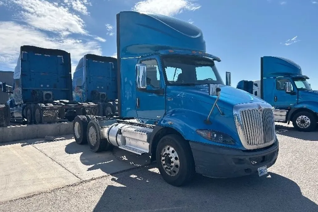 2019 International RH613 RH photo 1