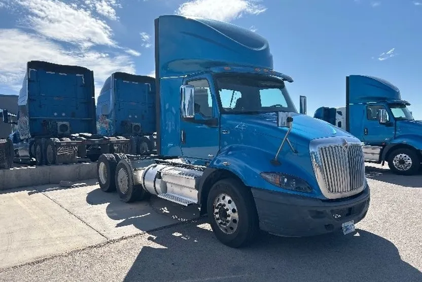 2019 International RH613 RH photo 1