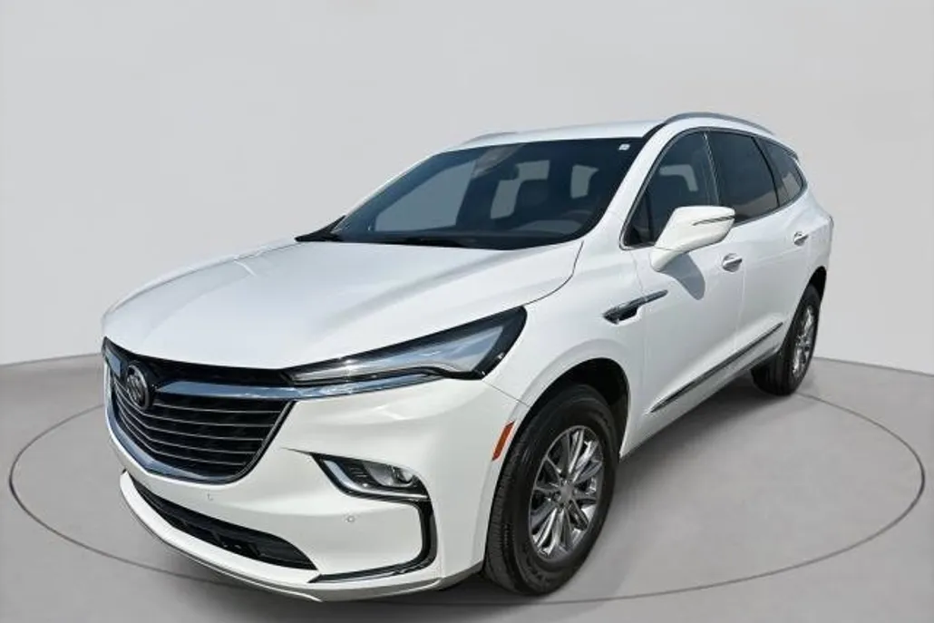 2022 Buick Enclave Essence photo 1
