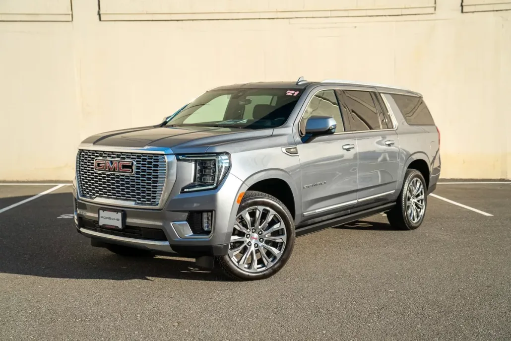 2021 Gmc Yukon XL Denali photo 1
