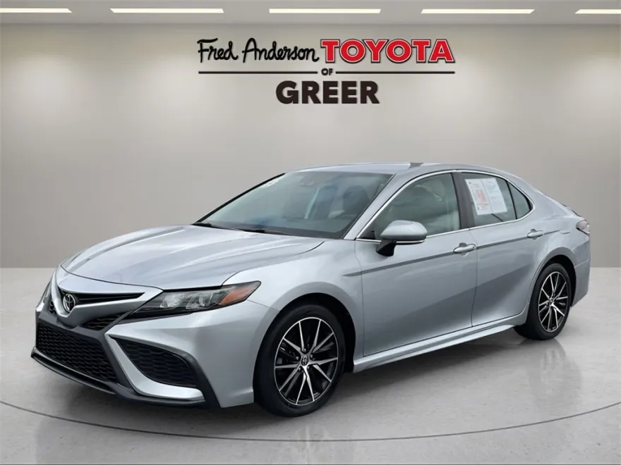 2023 Toyota Camry SE photo 1
