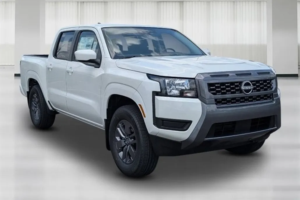 2025 Nissan Frontier SV photo 1