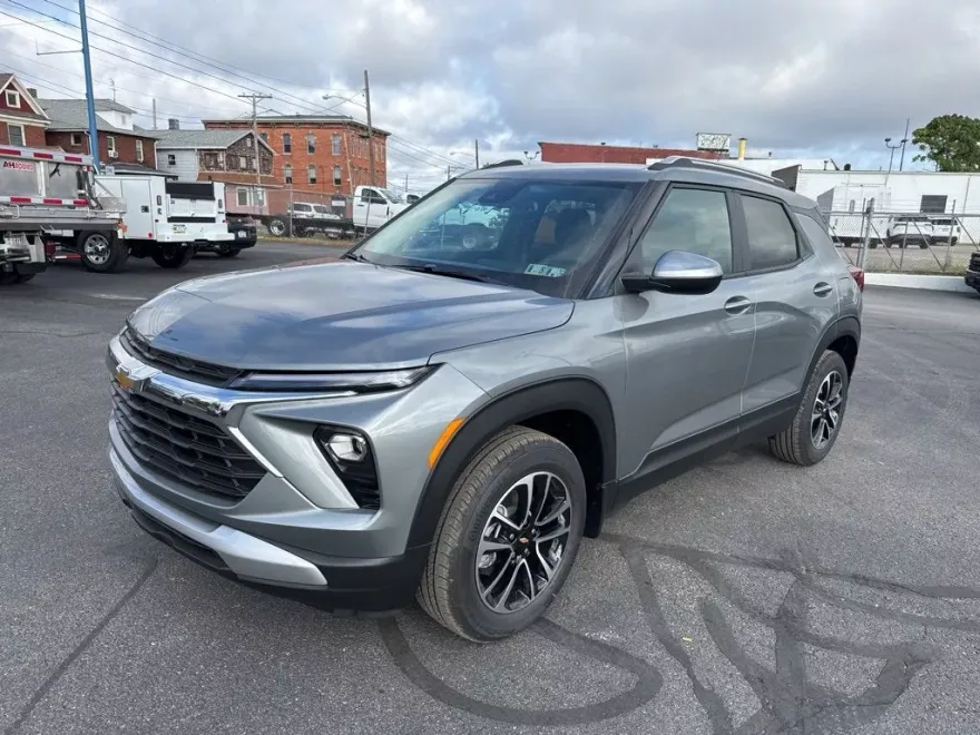 2026 Chevrolet Trailblazer LT photo 1