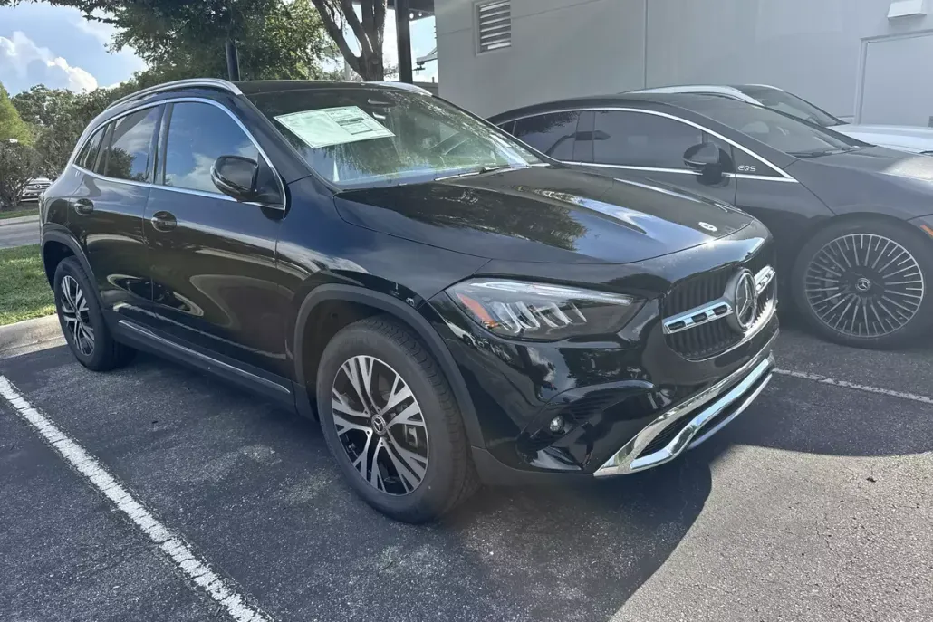 2026 Mercedes Benz GLA 250 photo 1