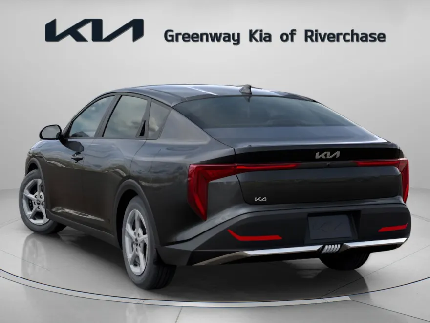 2025 Kia K4 LXS photo 1