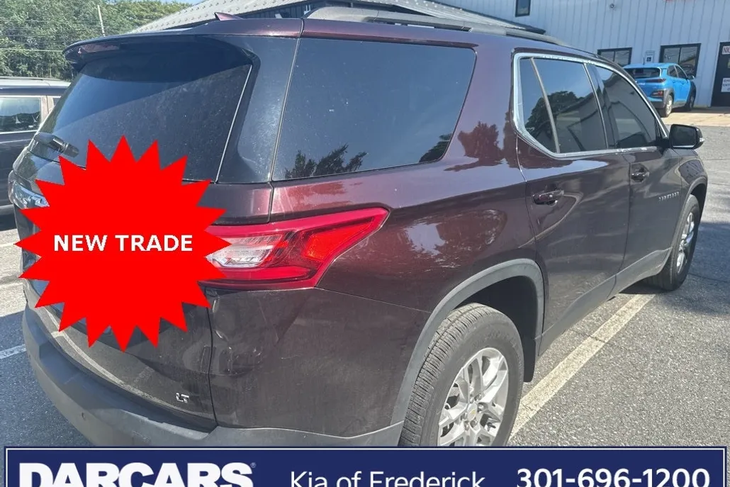 2020 Chevrolet Traverse 1LT photo 1