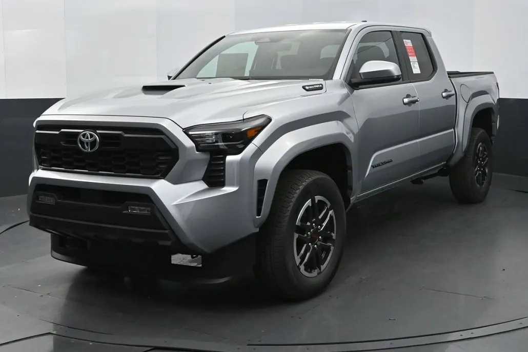 2024 Toyota Tacoma TRD Sport Double Cab photo 1