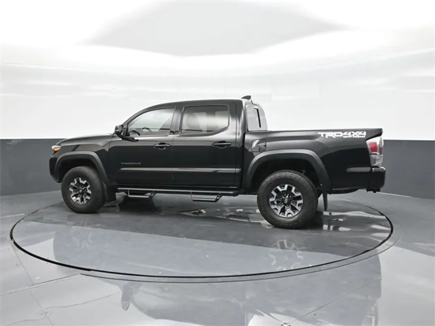 2023 Toyota Tacoma TRD Off-Road photo 1