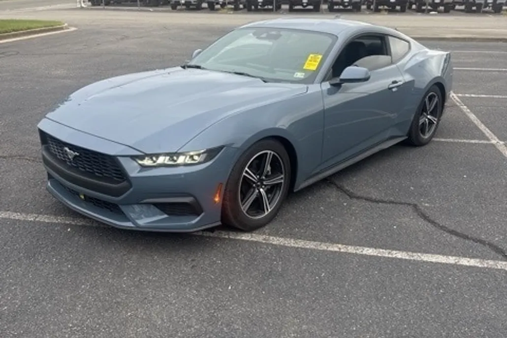 2024 Ford Mustang EcoBoost photo 1
