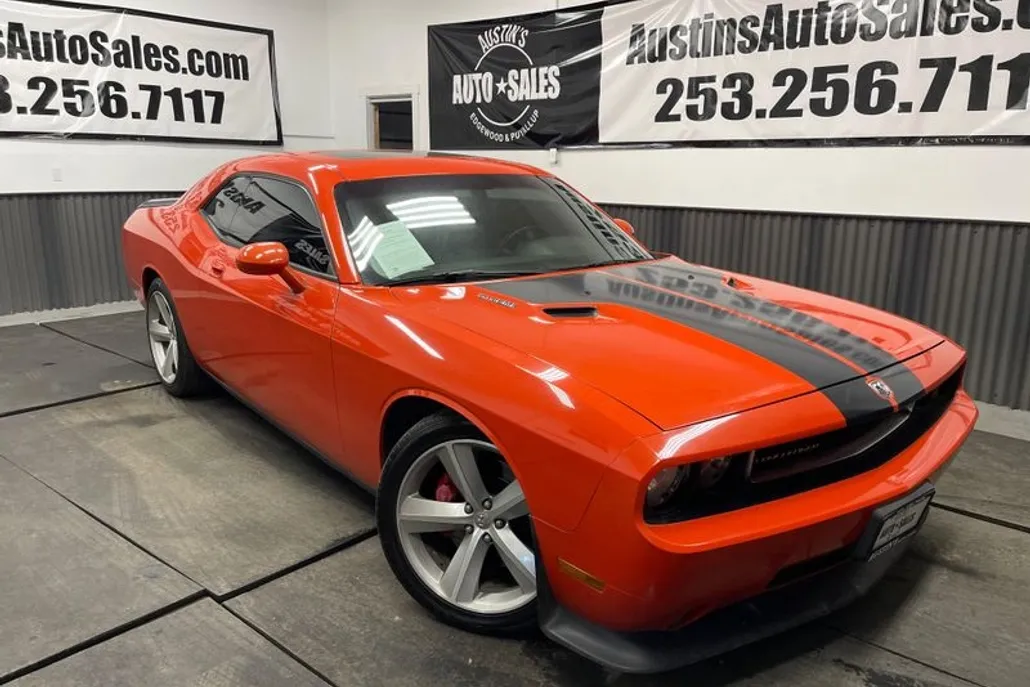 2009 Dodge Challenger SRT8 photo 1