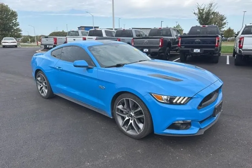 2017 Ford Mustang GT Premium photo 1