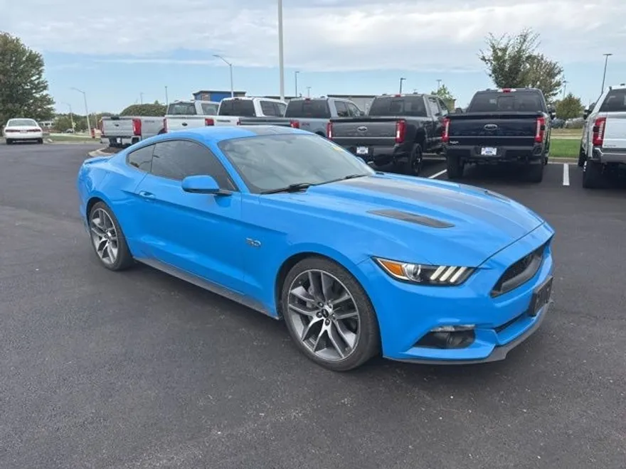2017 Ford Mustang GT Premium photo 1