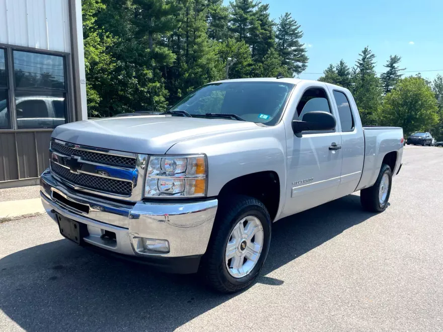 2012 Chevrolet Silverado 1500 LT photo 1