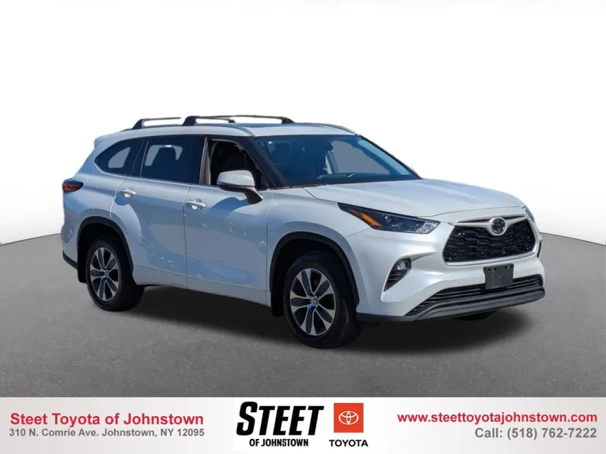 2022 Toyota Highlander XLE photo 1
