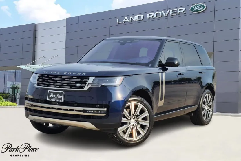 2023 Land Rover Range Rover SE photo 1