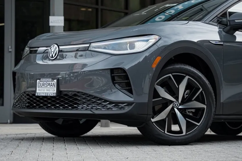 2025 Volkswagen ID.4 Pro S photo 1