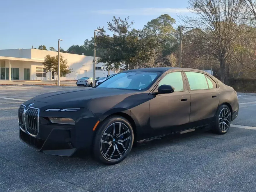 2024 Bmw i7 xDrive60 photo 1