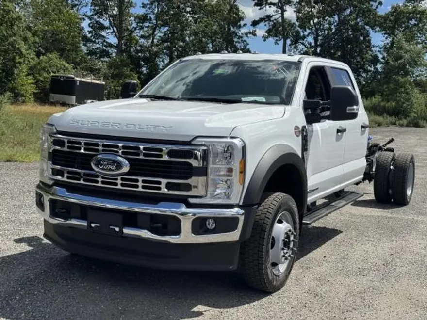 2026 Ford F-550 XL photo 1
