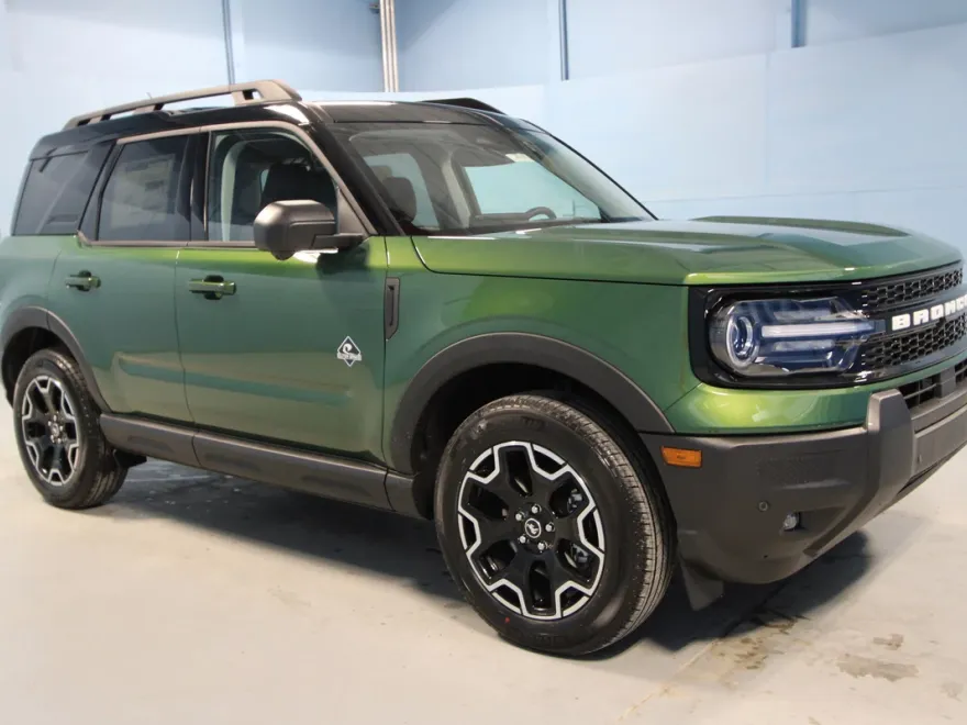 2025 Ford Bronco Sport Outer Banks photo 1