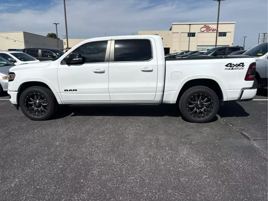 2022 Ram 1500 Limited photo 1