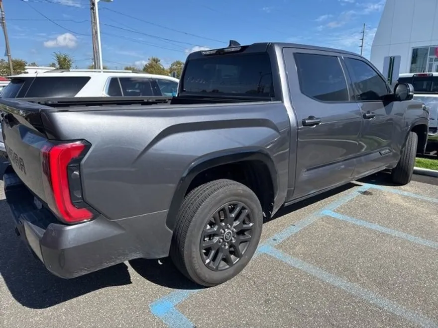 2023 Toyota Tundra Platinum photo 1