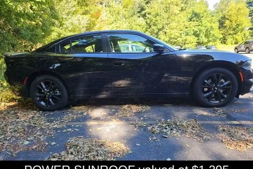 2022 Dodge Charger SXT photo 1