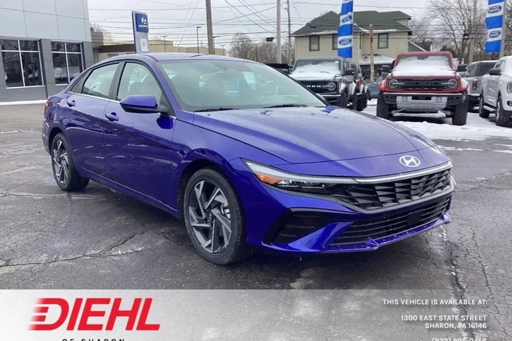 2025 Hyundai Elantra SEL Convenience photo 1