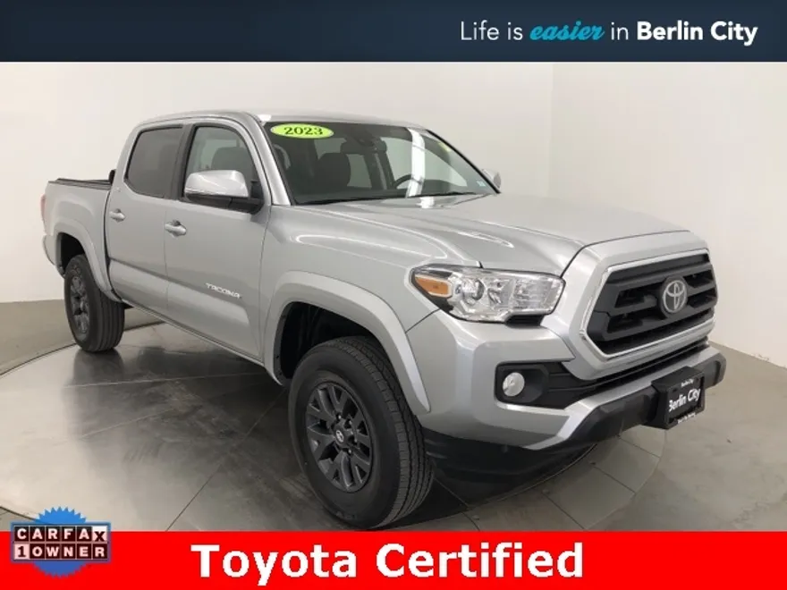 2023 Toyota Tacoma SR5 photo 1