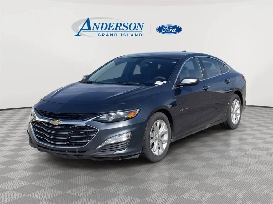 2019 Chevrolet Malibu 1LT photo 1