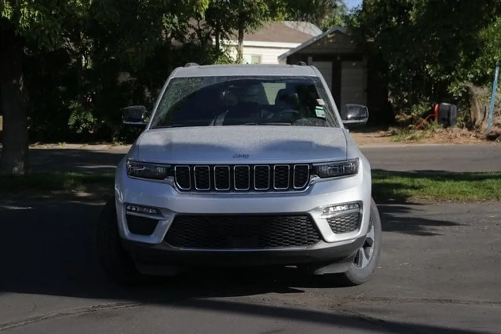 2024 Jeep Cherokee Limited 4xe photo 1