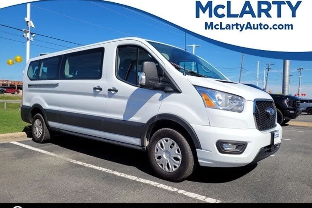 2022 Ford Transit XLT photo 1