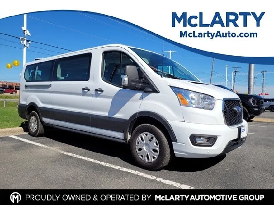 2022 Ford Transit XLT photo 1
