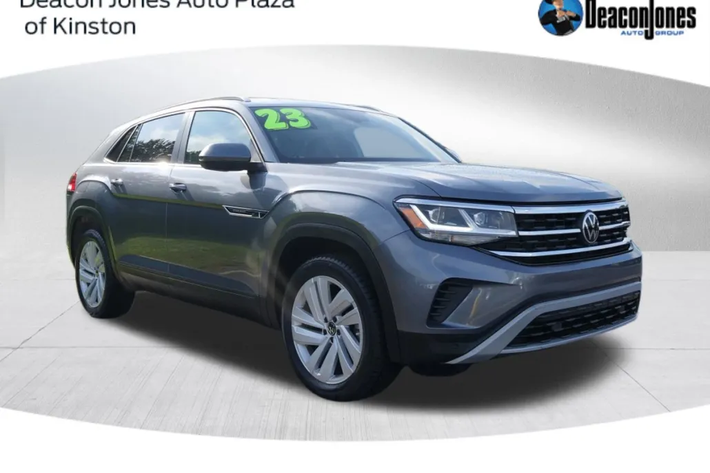 2023 Volkswagen Atlas Cross Sport SE Technology photo 1