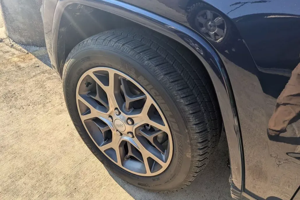 2018 Jeep Grand Cherokee Limited photo 1