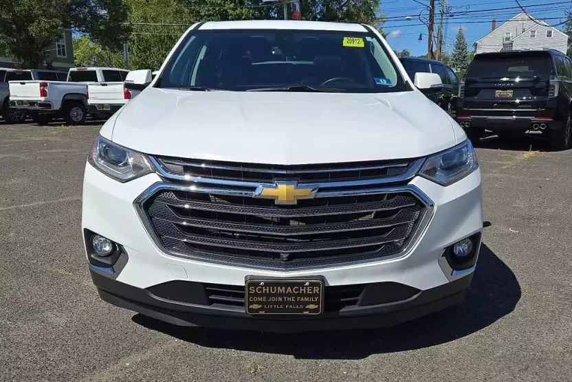 2020 Chevrolet Traverse Leather photo 1