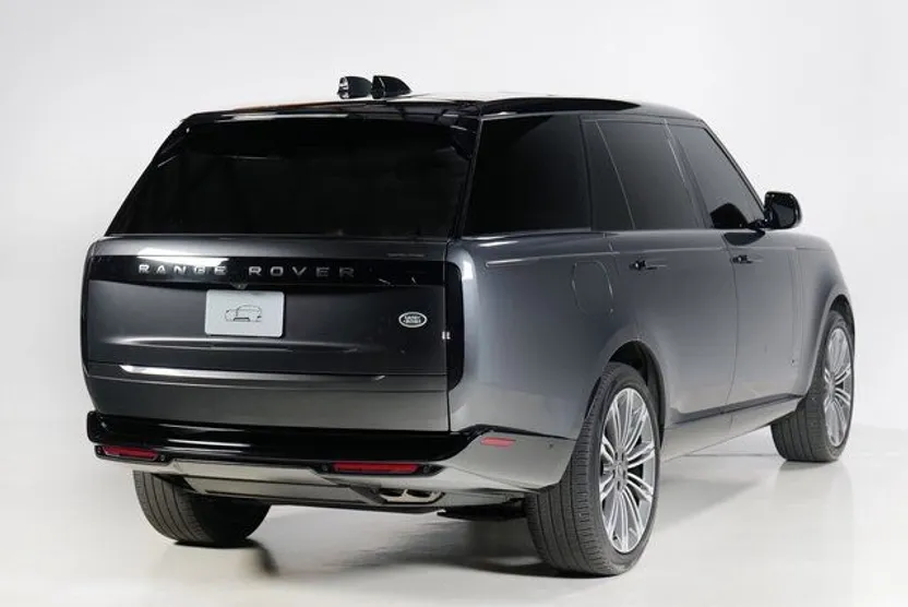 2023 Land Rover Range Rover Autobiography photo 1