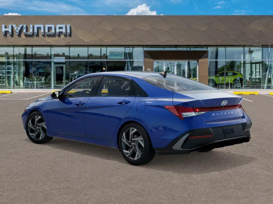 2025 Hyundai Elantra SEL Convenience photo 1