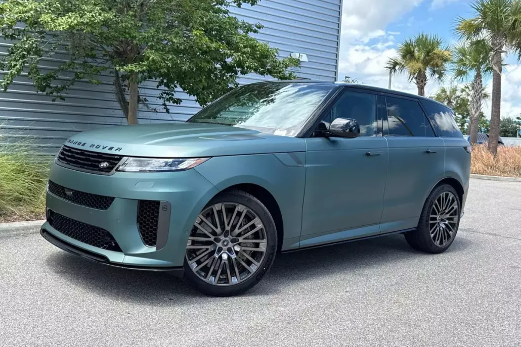 2025 Land Rover Range Rover Sport photo 1