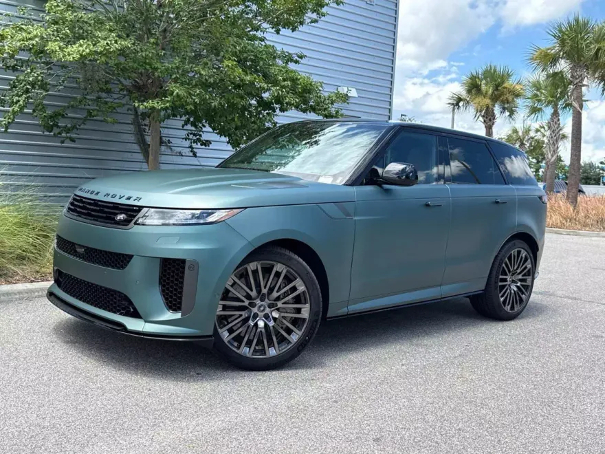 2025 Land Rover Range Rover Sport photo 1