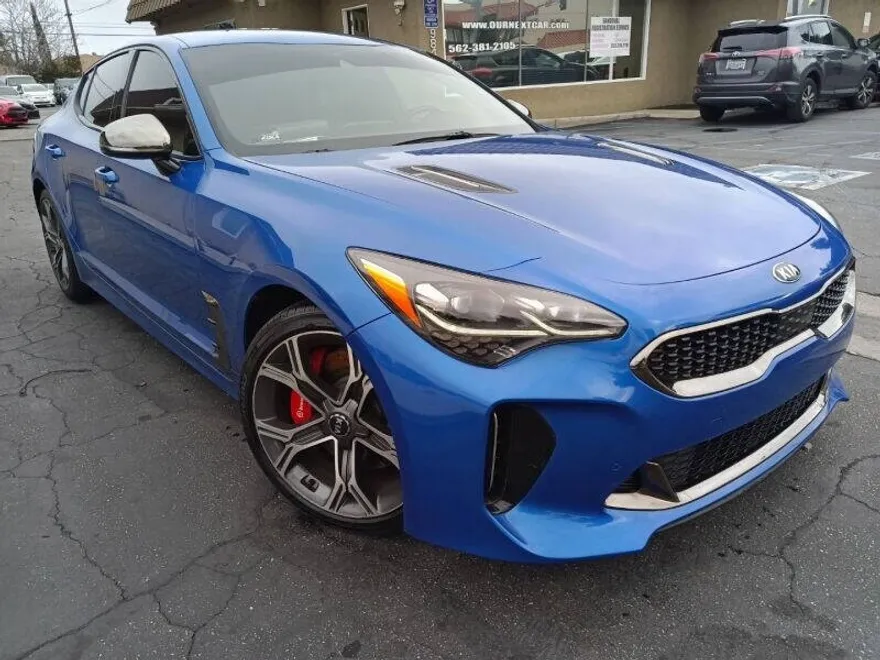 2018 Kia Stinger GT photo 1