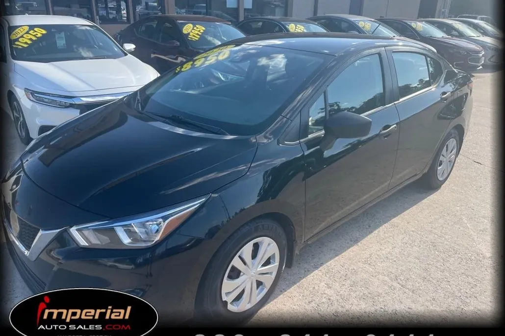 2020 Nissan Versa S photo 1