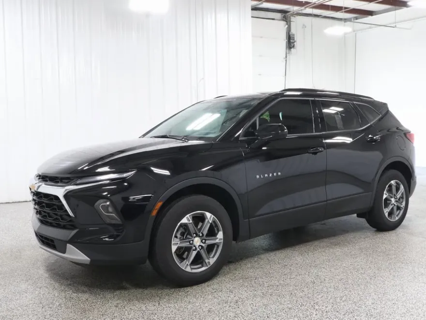 2023 Chevrolet Blazer 2LT photo 1