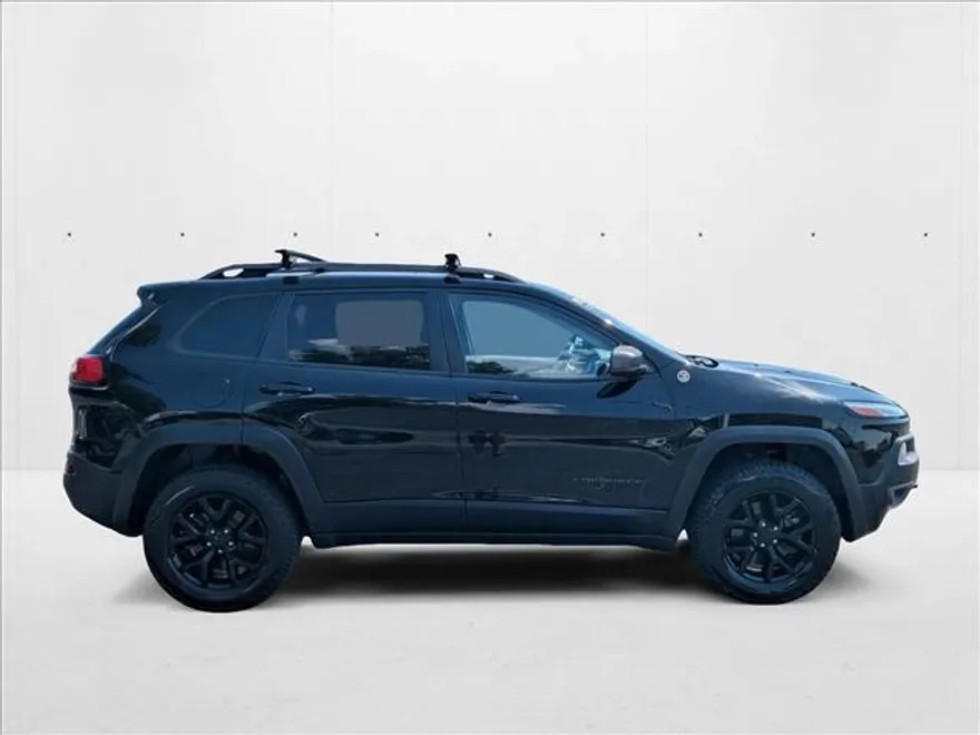 2018 Jeep Cherokee Trailhawk photo 1
