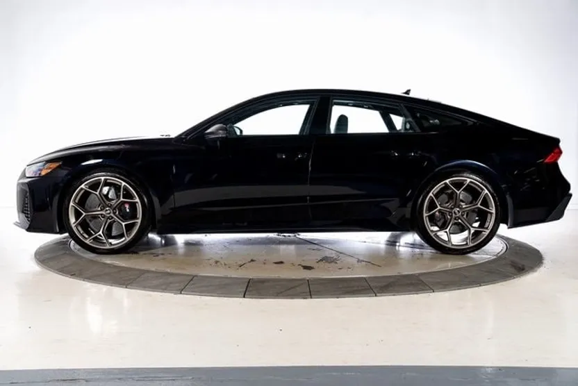2025 Audi RS 7 Performance Base photo 1